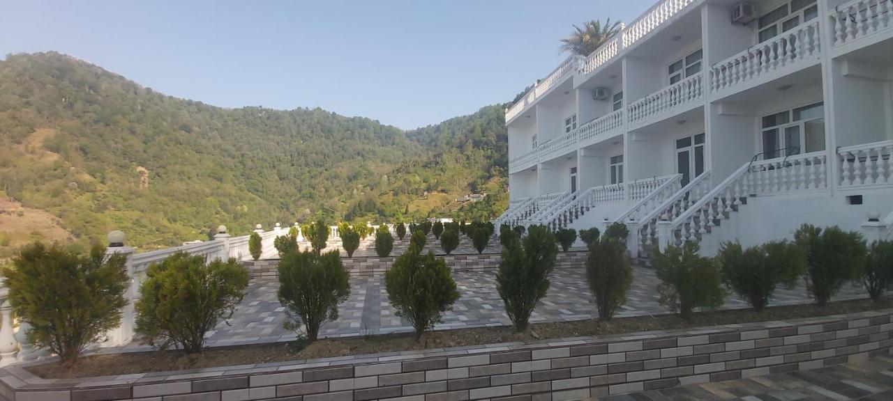 Hotel Zura Palace Kvariati Ngoại thất bức ảnh